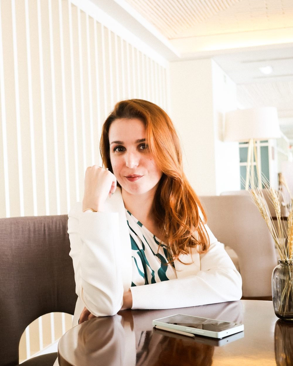 Jéssica Sequeira numa reunião de trabalho